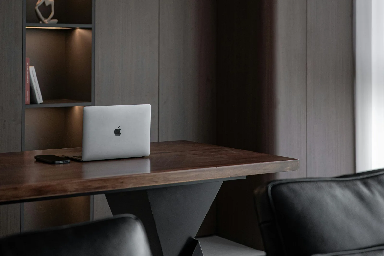 Men's Private Online Shopping Concierge with personal stylist London